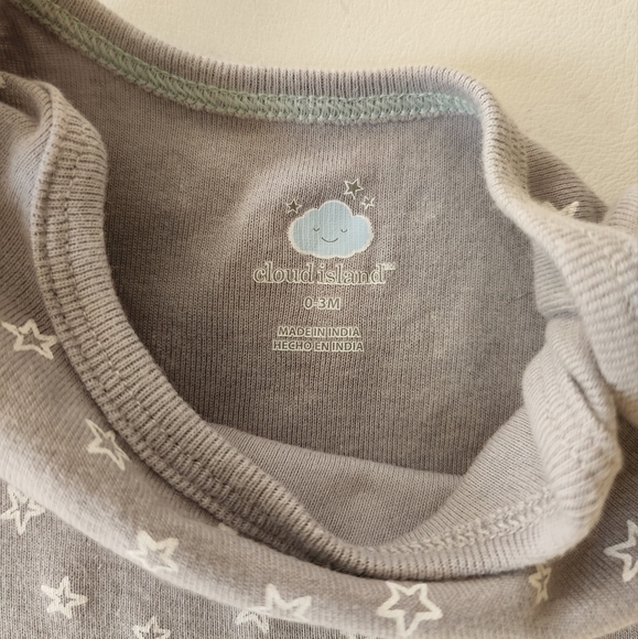 Bundle of 3 Cloud Island Onesies - Picture 10 of 10